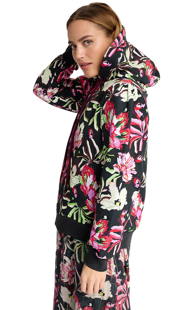 POM_AMSTERDAM_SP7062_SWEATER_flower_blaze_anthracite_model3.webp