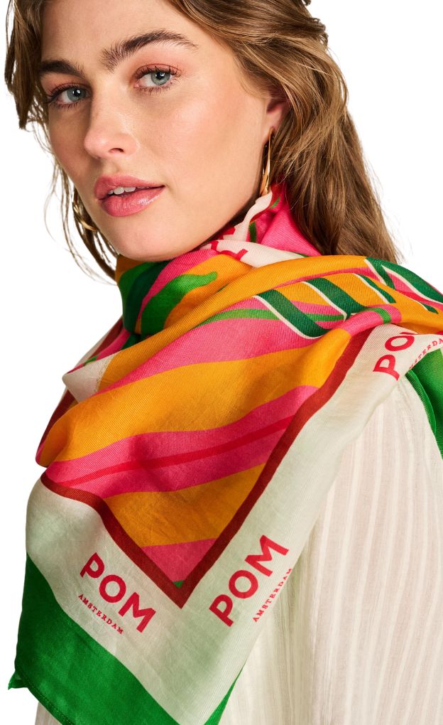 Colourbox-ProductPictures-capetownscarf.jpg
